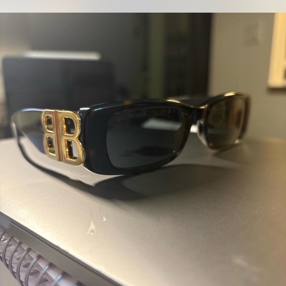 Balenciaga Sunglasses in Dark Brown with Gold Detail - Picture 4 of 4